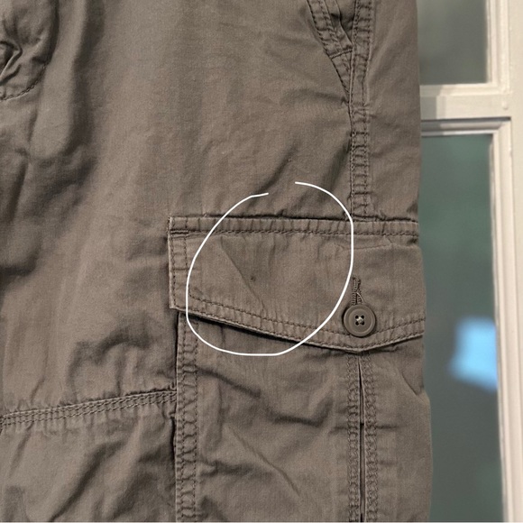 Sonoma Lifestyle Cargo Shorts - Size 30 - Picture 4 of 4